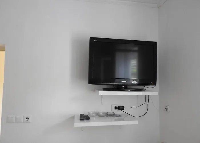 David Apartman Barbat na Rabu